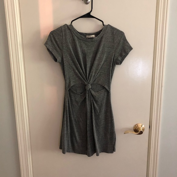 Cage cutout t-shirt dress - Picture 2 of 5